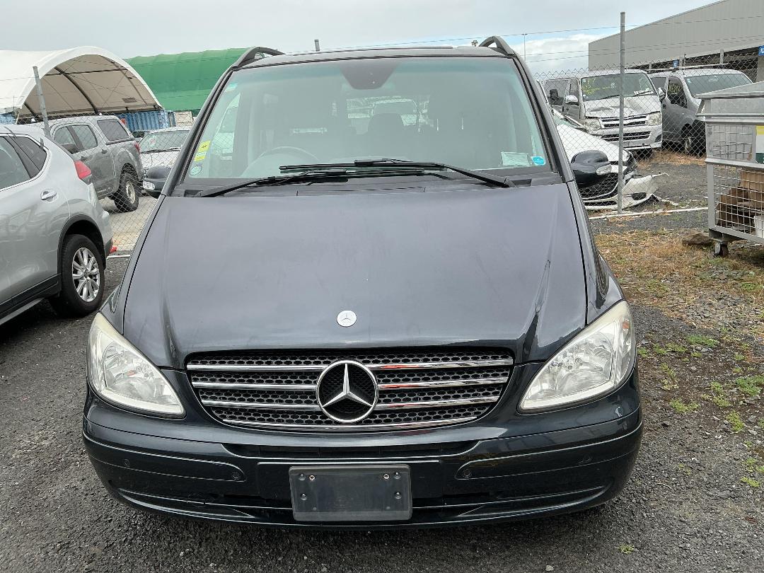 Photo '2' of Mercedes-Benz V350 Photo '2' of Mercedes-Benz V350