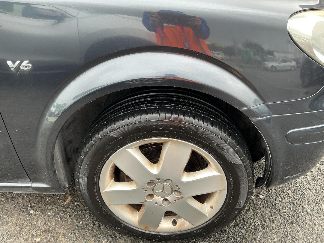 Photo '9' of Mercedes-Benz V350 Photo '9' of Mercedes-Benz V350