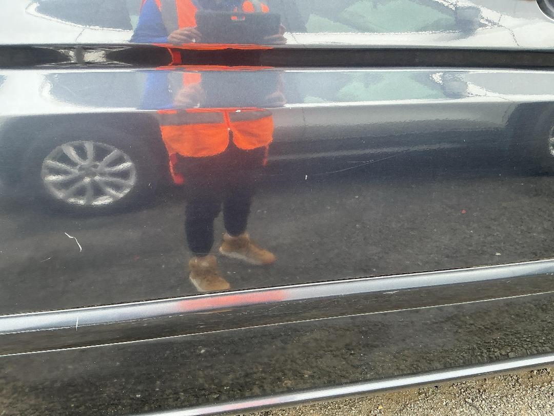 Photo '29' of Mercedes-Benz V350 Photo '29' of Mercedes-Benz V350