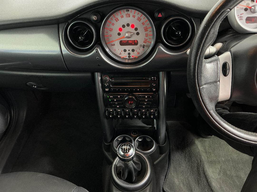 Photo '18' of Mini Cooper