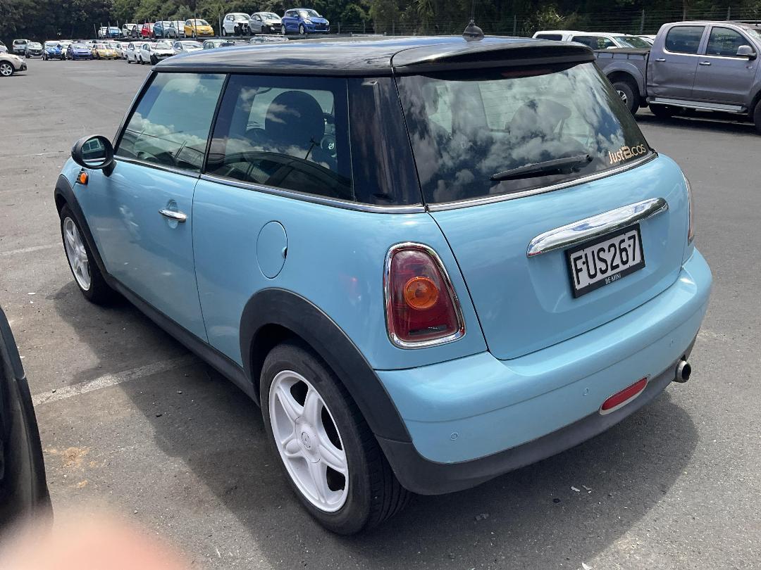 Photo '3' of Mini Cooper Photo '3' of Mini Cooper