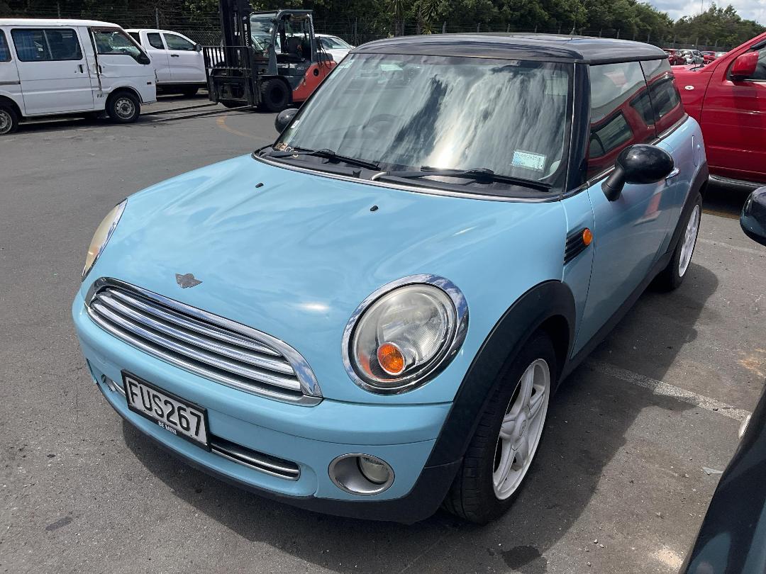 Photo '2' of Mini Cooper Photo '2' of Mini Cooper