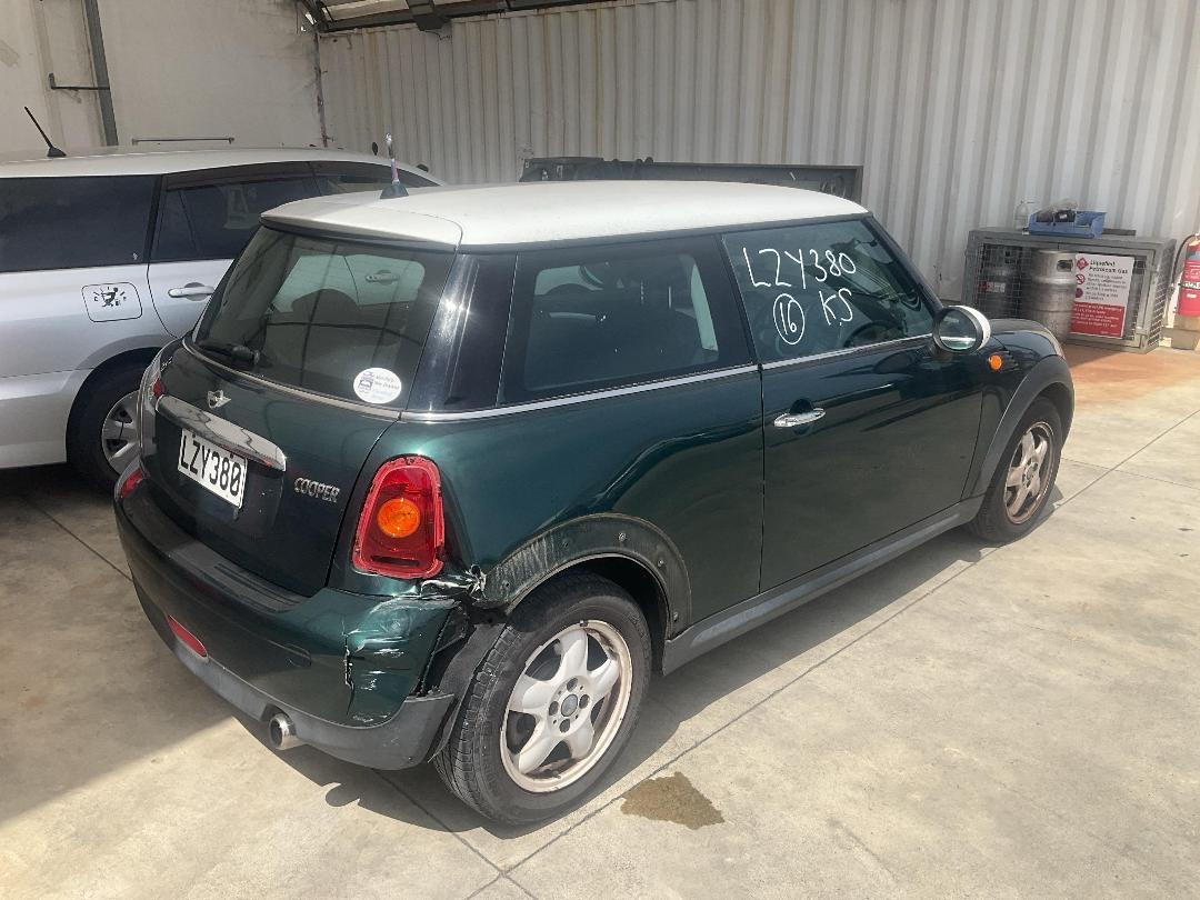 Photo '5' of Mini Cooper Photo '5' of Mini Cooper