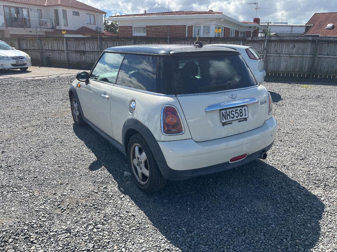 Photo '4' of Mini Cooper Photo '4' of Mini Cooper