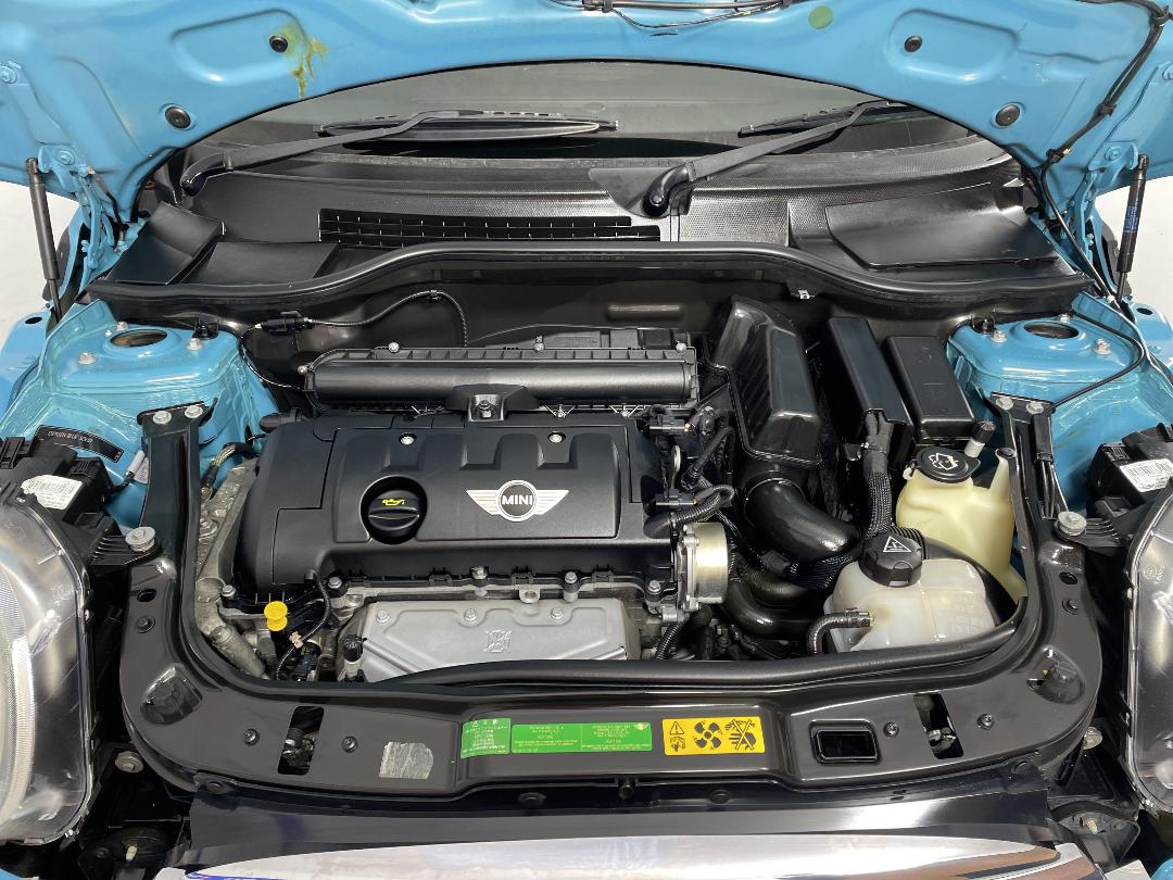 Photo '13' of Mini ONE