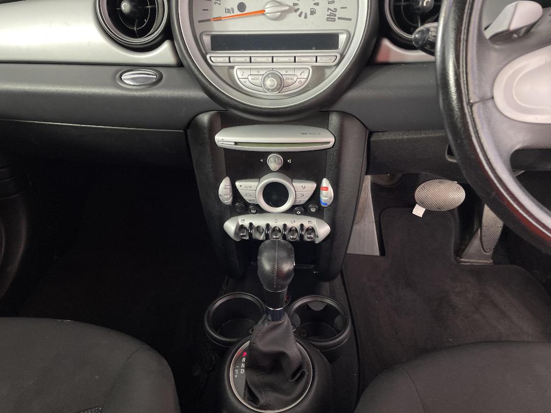 Photo '18' of Mini ONE