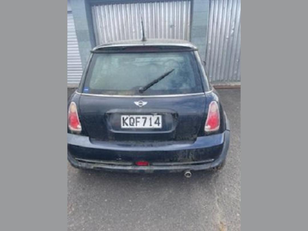 Photo '2' of Mini ONE