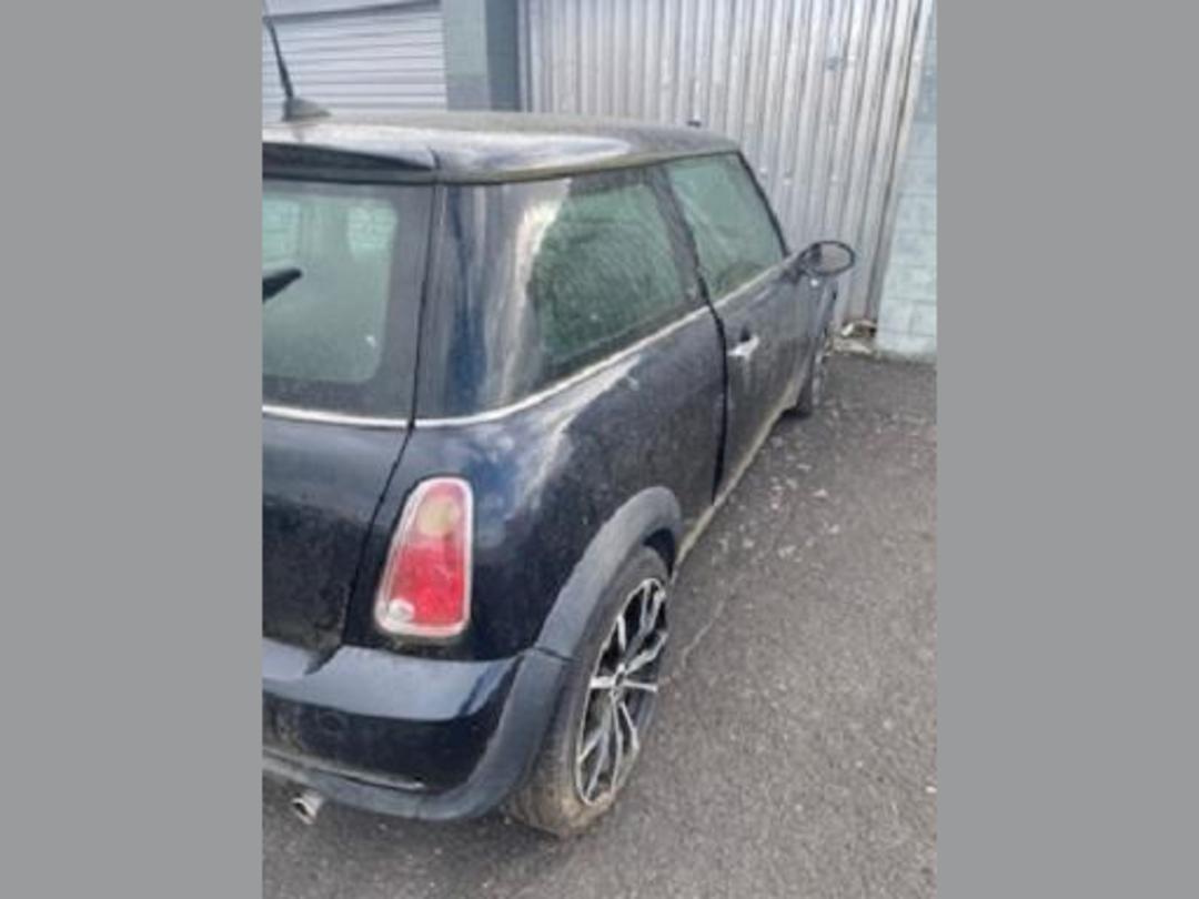 Photo '9' of Mini ONE