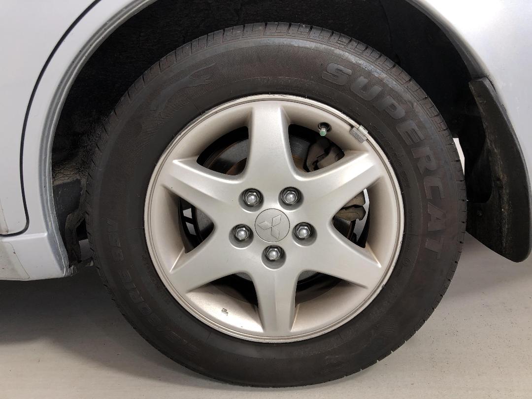 Photo '11' of Mitsubishi 380