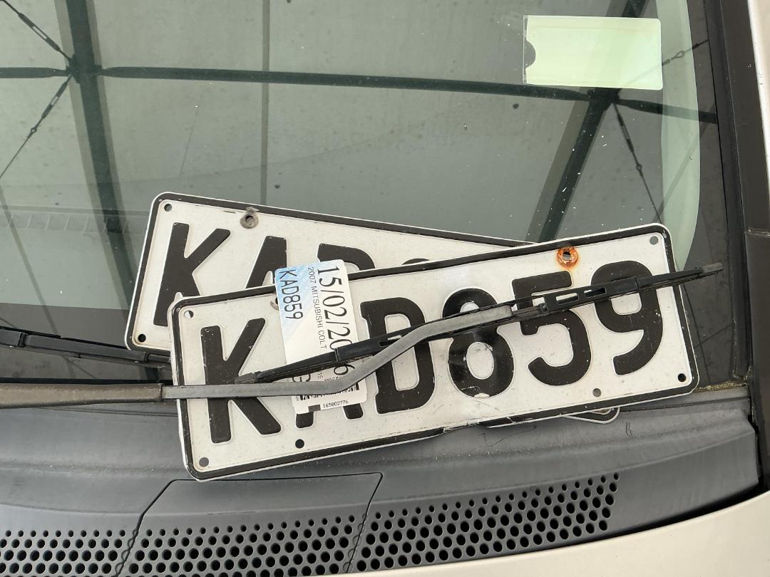 Photo '31' of Mitsubishi Colt