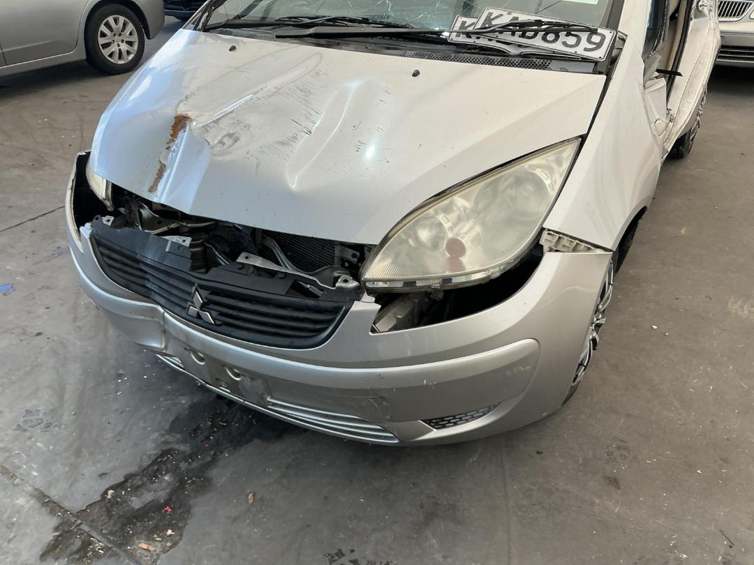 Photo '17' of Mitsubishi Colt