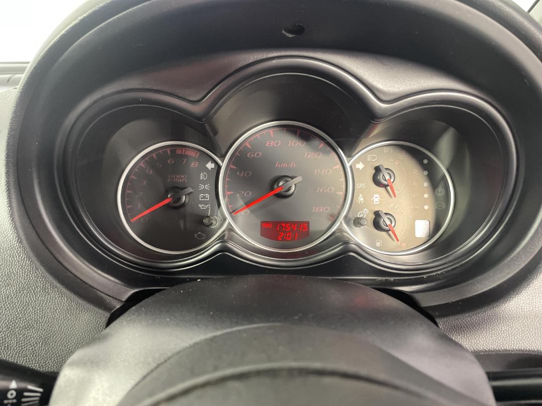 Photo '21' of Mitsubishi Colt