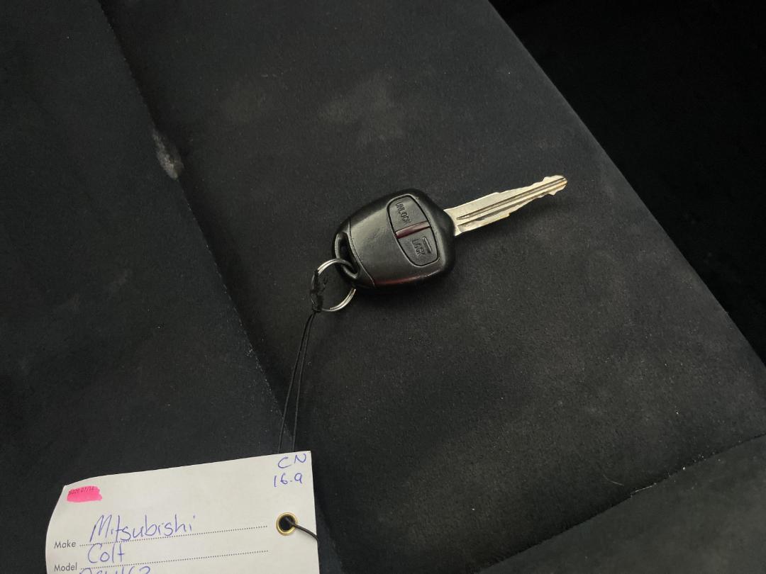 Photo '22' of Mitsubishi Colt