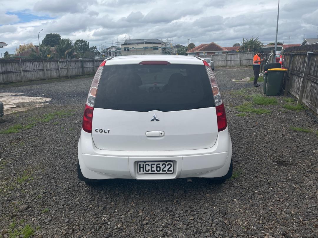 Photo '5' of Mitsubishi Colt