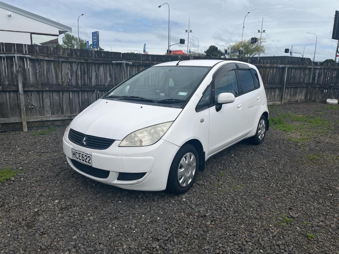 Photo '3' of Mitsubishi Colt