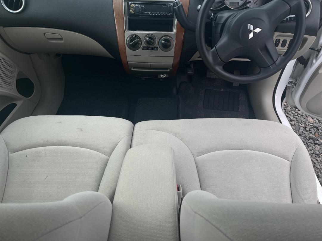 Photo '16' of Mitsubishi Colt