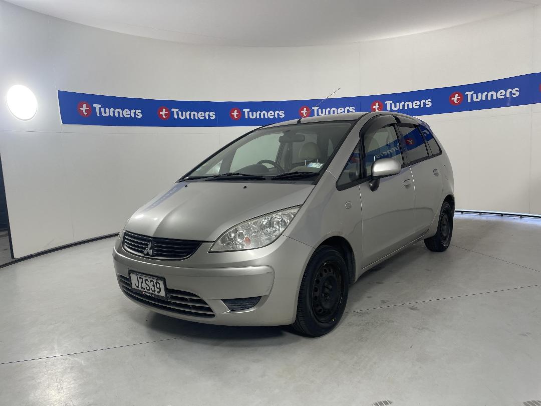 Photo '4' of Mitsubishi Colt