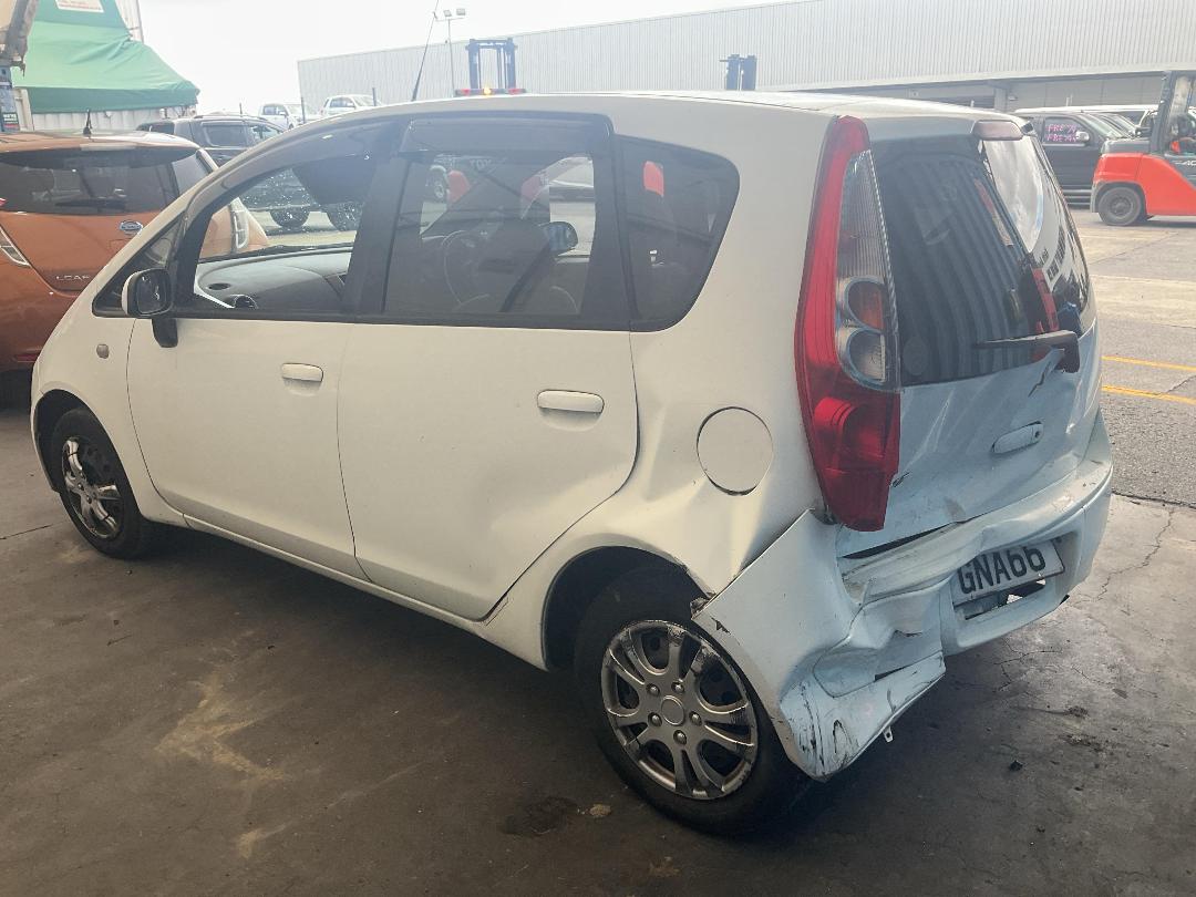 Photo '4' of Mitsubishi Colt Photo '4' of Mitsubishi Colt