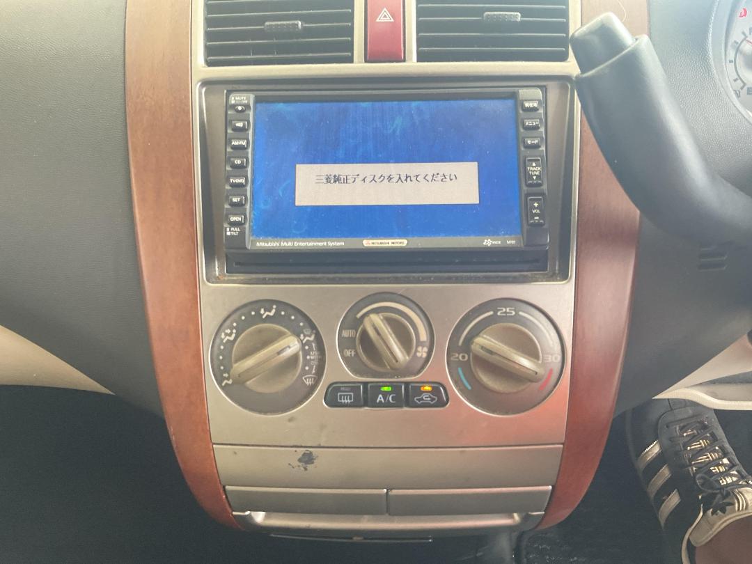 Photo '8' of Mitsubishi Colt Photo '8' of Mitsubishi Colt