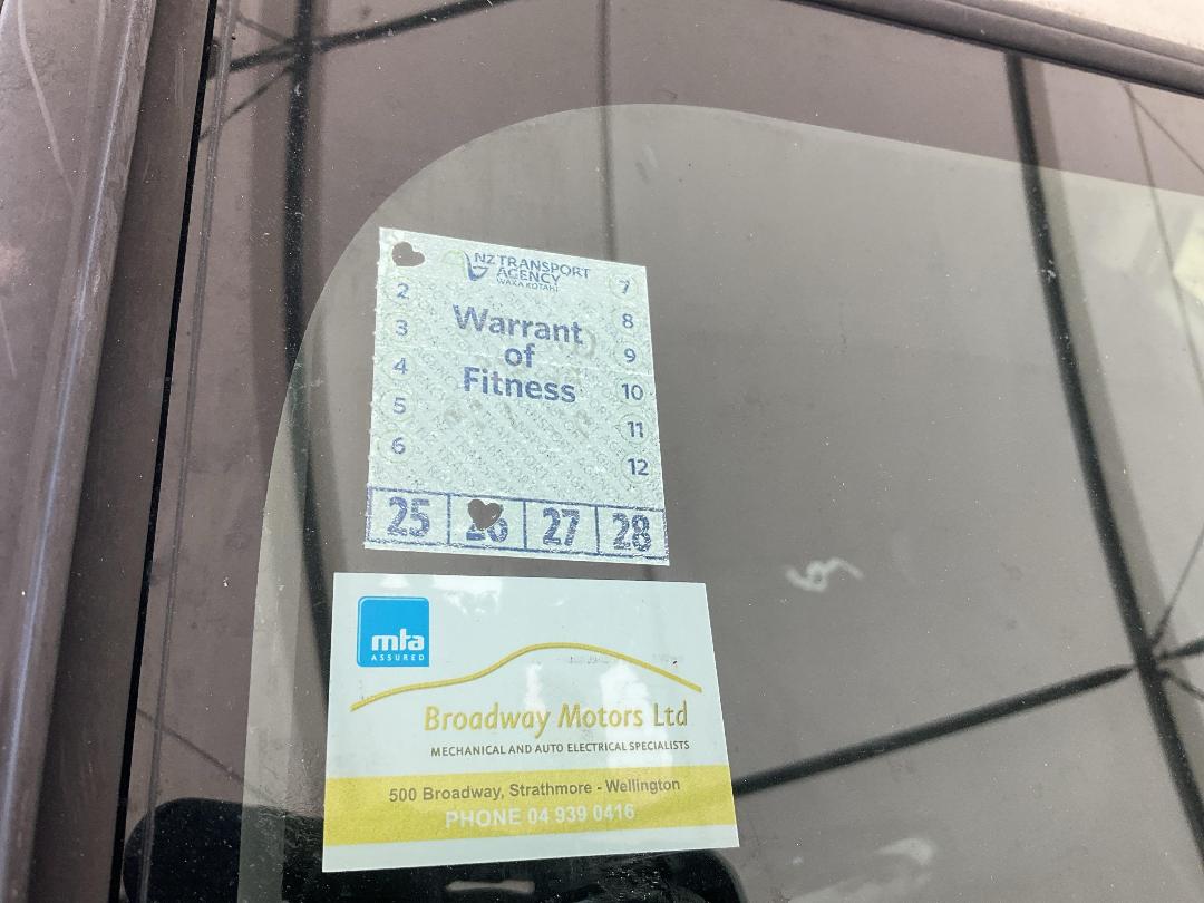 Photo '15' of Mitsubishi Colt Plus Photo '15' of Mitsubishi Colt Plus