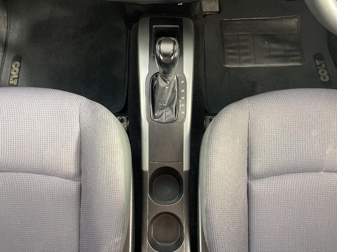 Photo '18' of Mitsubishi Colt Plus Photo '18' of Mitsubishi Colt Plus