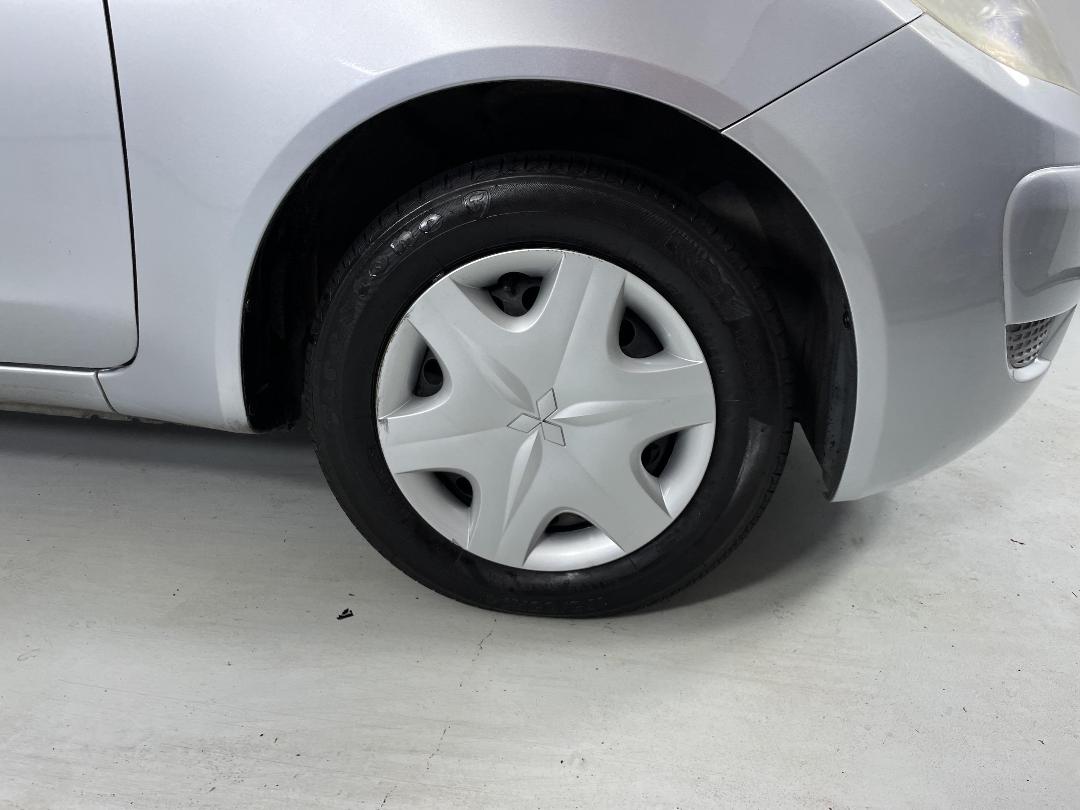 Photo '9' of Mitsubishi Colt Plus Photo '9' of Mitsubishi Colt Plus