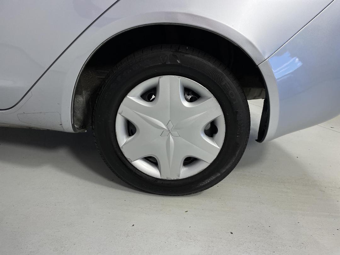 Photo '11' of Mitsubishi Colt Plus Photo '11' of Mitsubishi Colt Plus