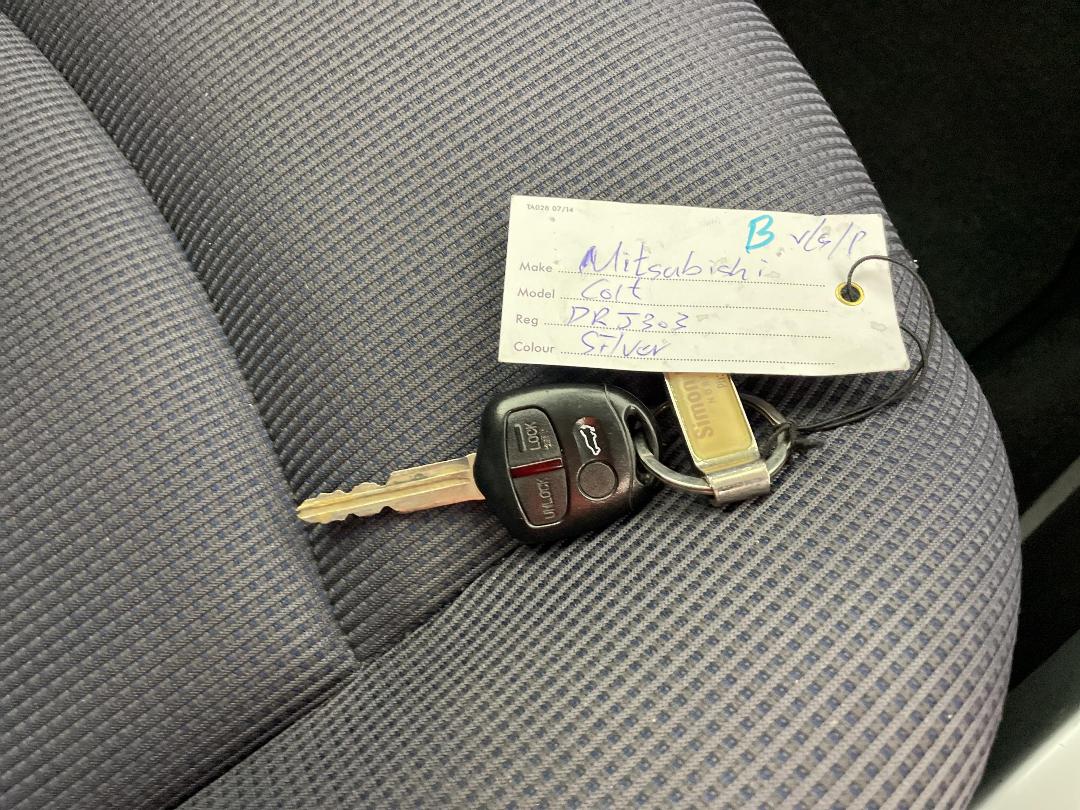 Photo '22' of Mitsubishi Colt Plus Photo '22' of Mitsubishi Colt Plus