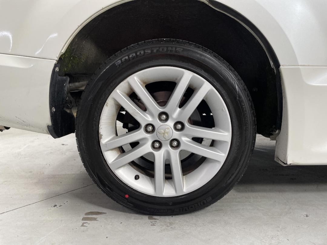 Photo '12' of Mitsubishi Delica Photo '12' of Mitsubishi Delica