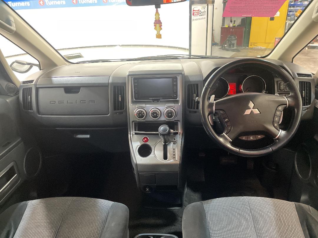 Photo '15' of Mitsubishi Delica