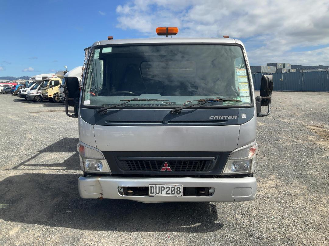 Photo '11' of Mitsubishi Fuso Canter FE150T1 Tipper