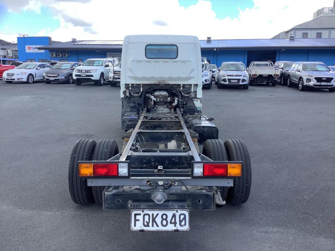 Photo '5' of Mitsubishi Fuso Canter Cab Chassis Photo '5' of Mitsubishi Fuso Canter Cab Chassis