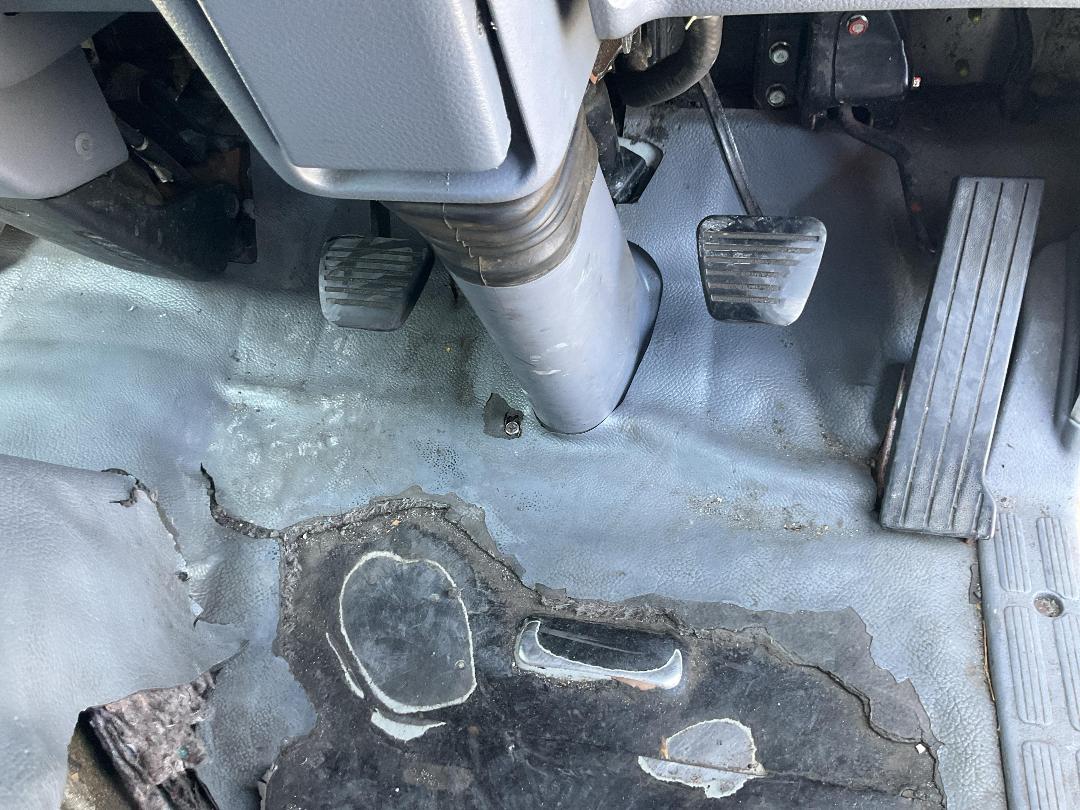 Photo '13' of MITSUBISHI FUSO CANTER FE130C1 Chiller