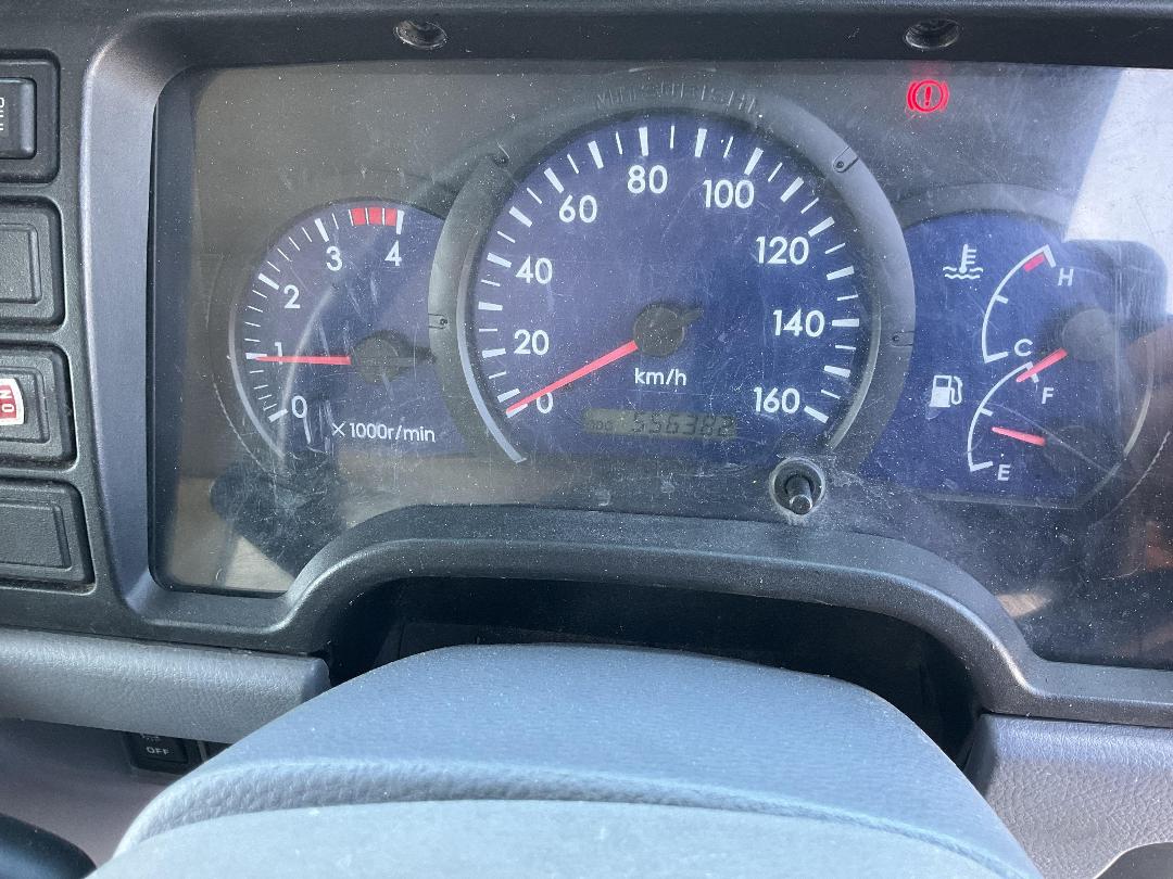 Photo '14' of MITSUBISHI FUSO CANTER FE130C1 Chiller