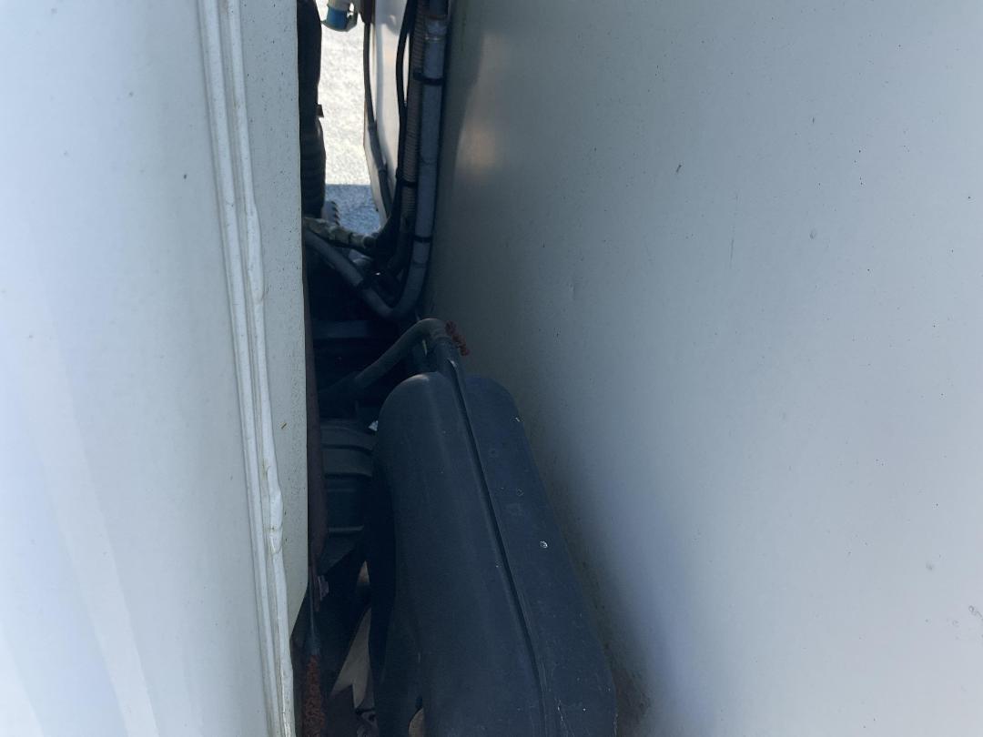 Photo '23' of MITSUBISHI FUSO CANTER FE130C1 Chiller