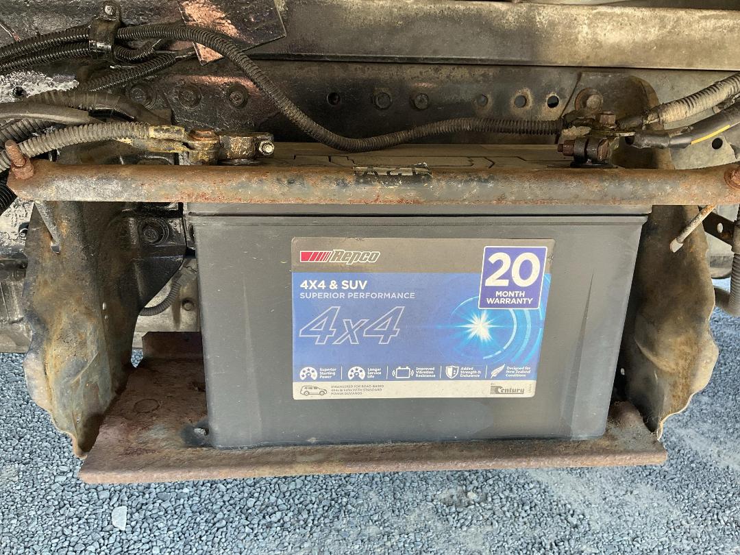 Photo '32' of MITSUBISHI FUSO CANTER FE130C1 Chiller