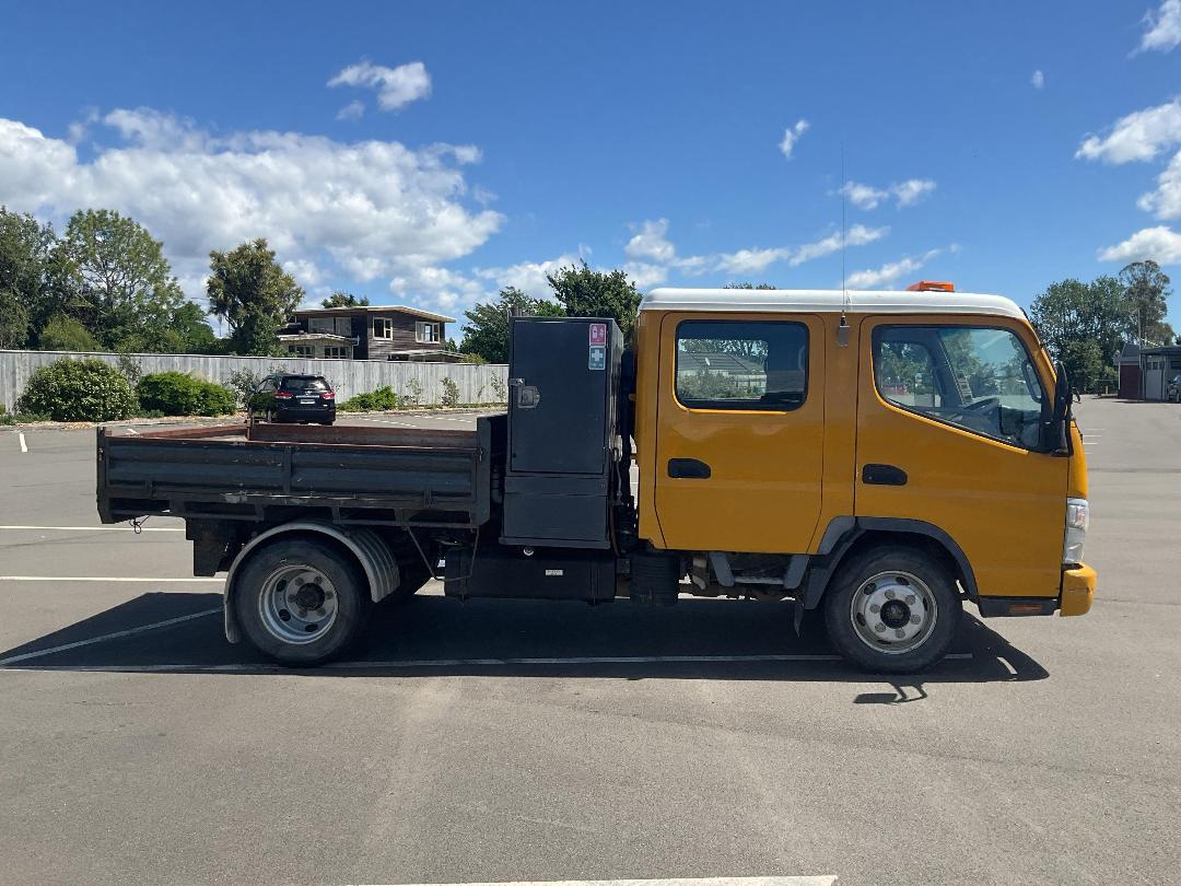 Photo '3' of Mitsubishi Fuso Canter FE150W1 Tipper Photo '3' of Mitsubishi Fuso Canter FE150W1 Tipper