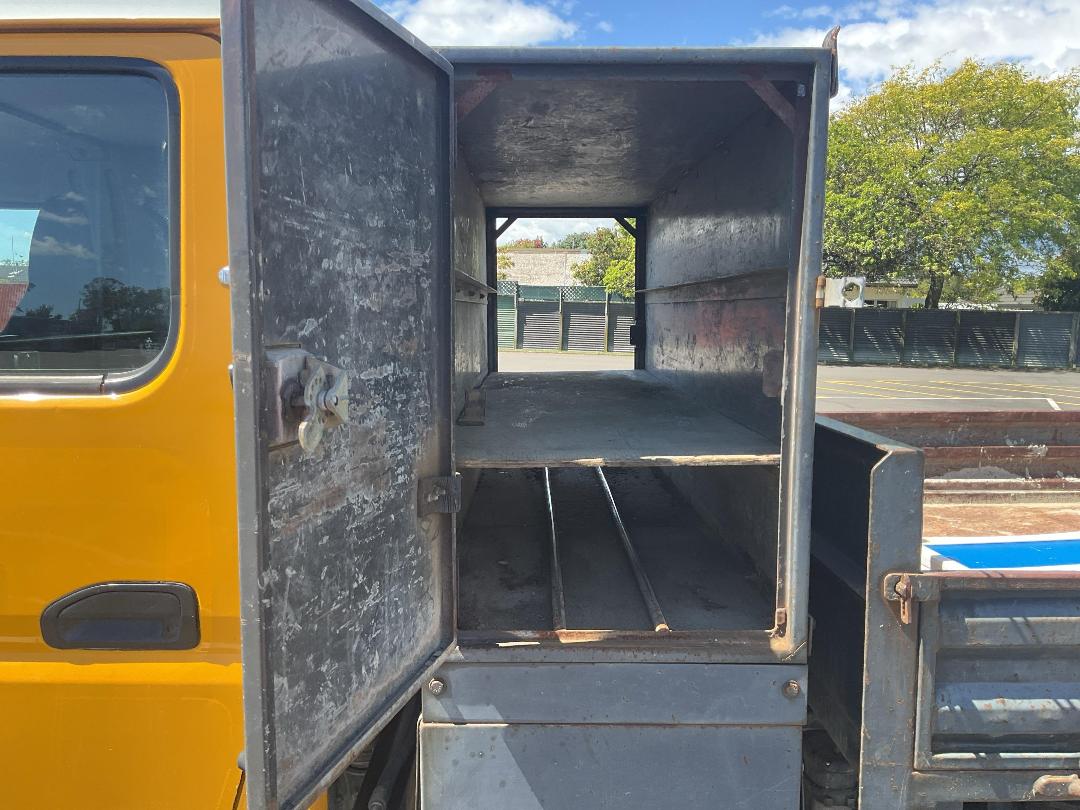 Photo '16' of Mitsubishi Fuso Canter FE150W1 Tipper Photo '16' of Mitsubishi Fuso Canter FE150W1 Tipper