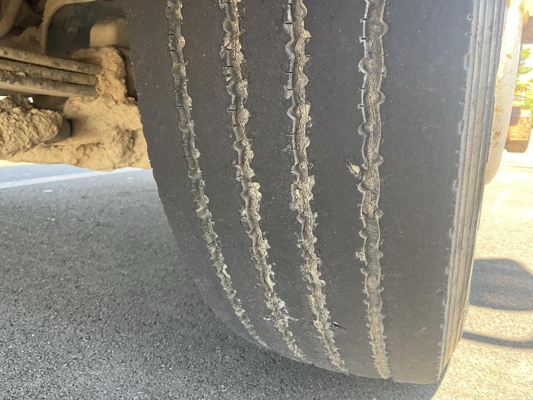 Photo '32' of Mitsubishi Fuso Canter FE150W1 Tipper Photo '32' of Mitsubishi Fuso Canter FE150W1 Tipper