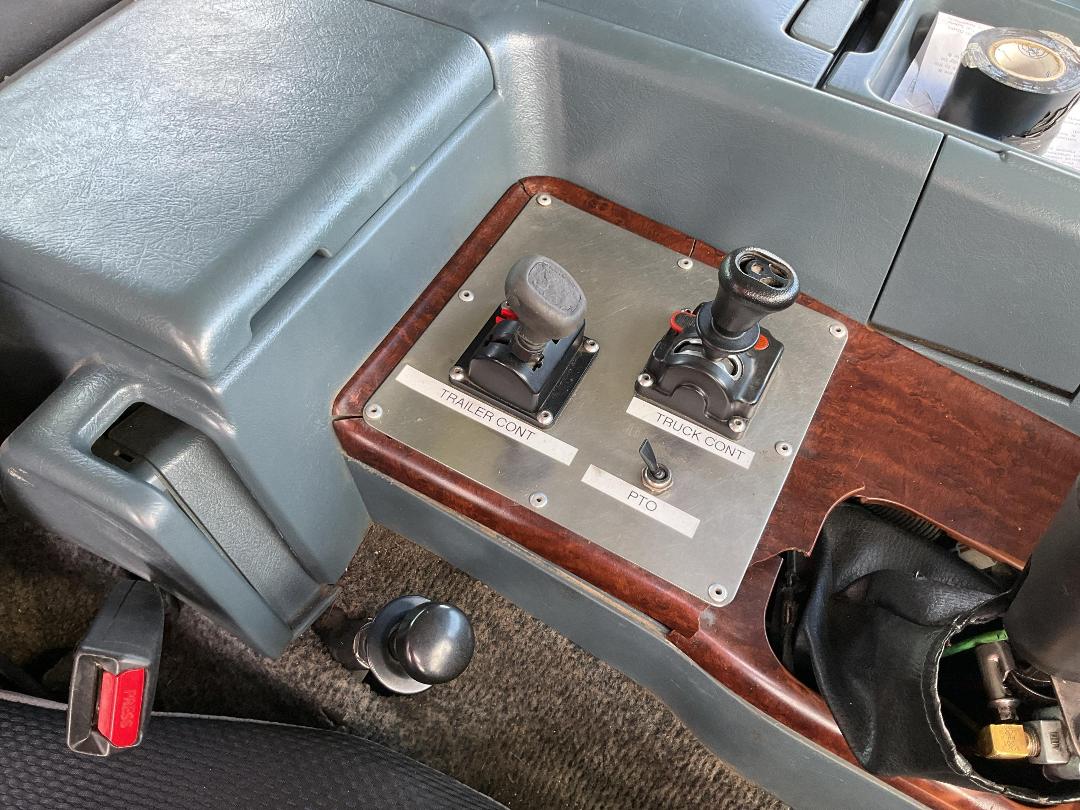 Photo '10' of Mitsubishi Fuso Shogun FV430K6 Tipper