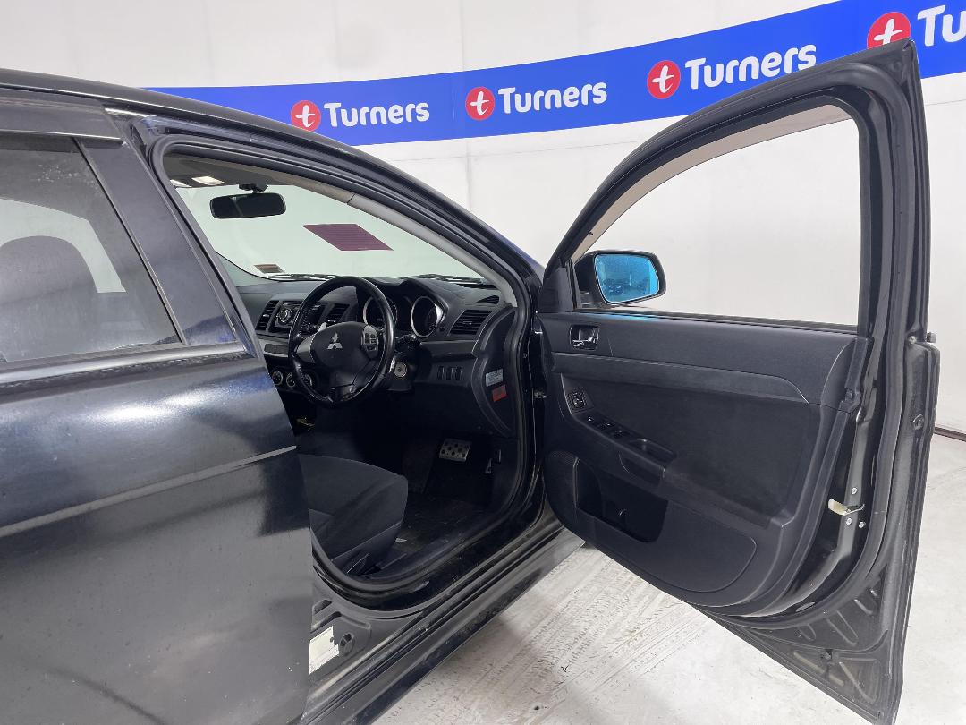 Photo '19' of Mitsubishi Galant Photo '19' of Mitsubishi Galant