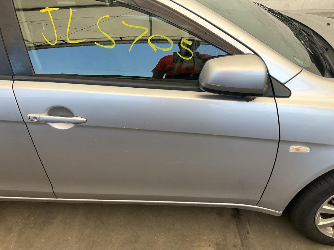 Photo '3' of Mitsubishi Galant Fortis