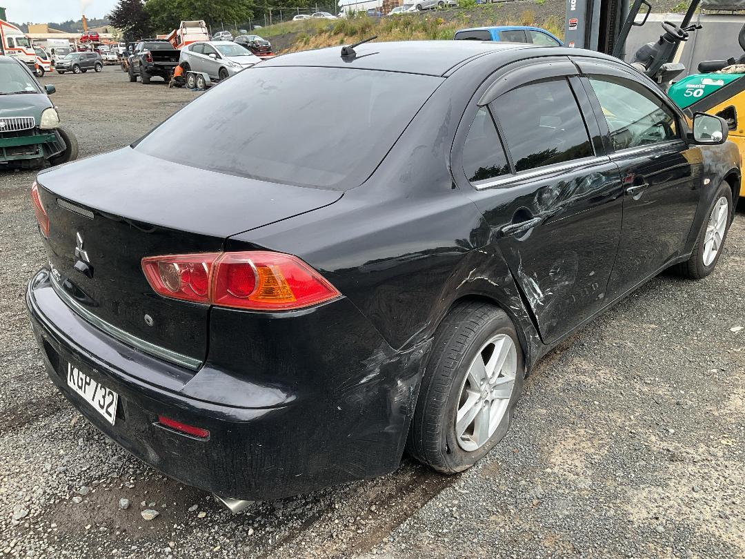 Photo '2' of Mitsubishi Galant Fortis 2.0L Mivec