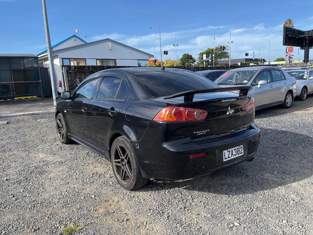 Photo '4' of Mitsubishi Galant Photo '4' of Mitsubishi Galant