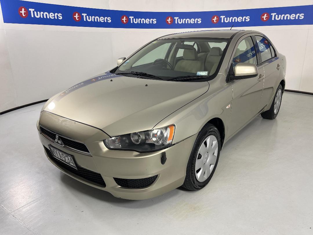 Photo '4' of Mitsubishi Galant