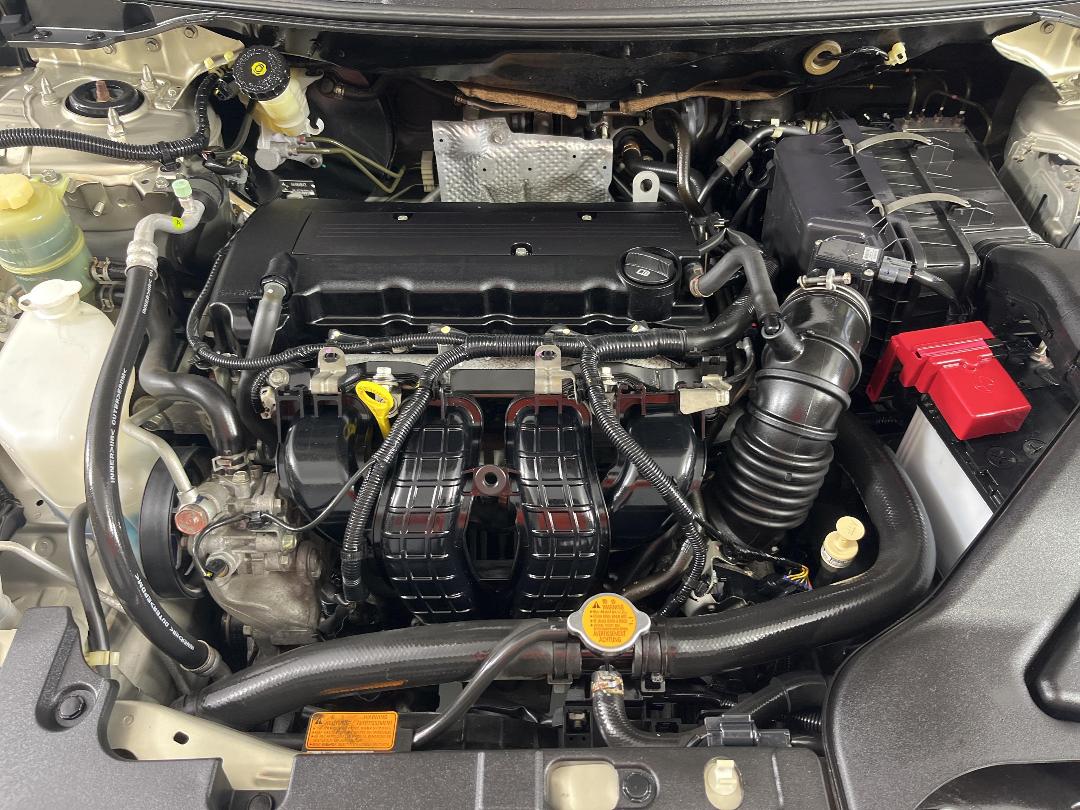 Photo '13' of Mitsubishi Galant