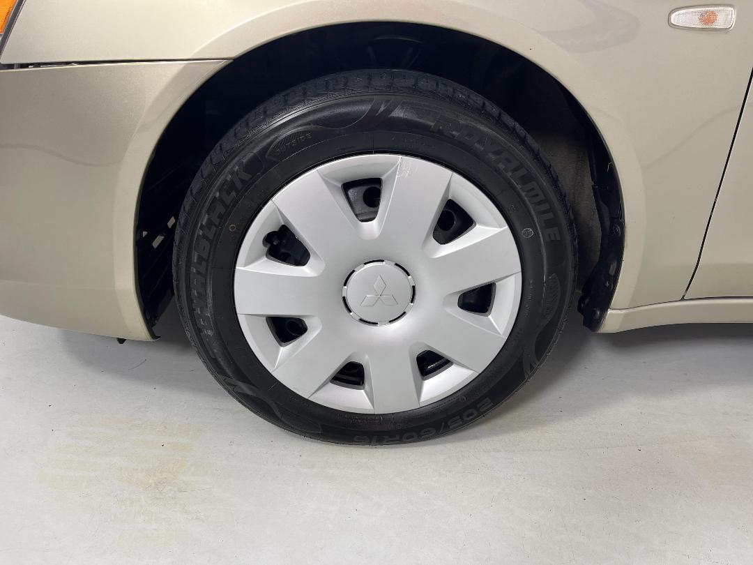 Photo '10' of Mitsubishi Galant