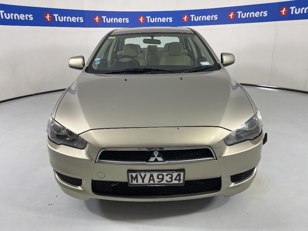 Photo '2' of Mitsubishi Galant