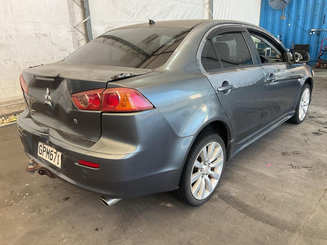 Photo '6' of Mitsubishi Galant Fortis