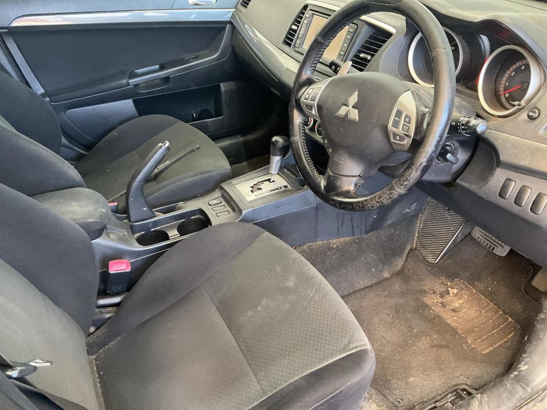 Photo '8' of Mitsubishi Galant Fortis